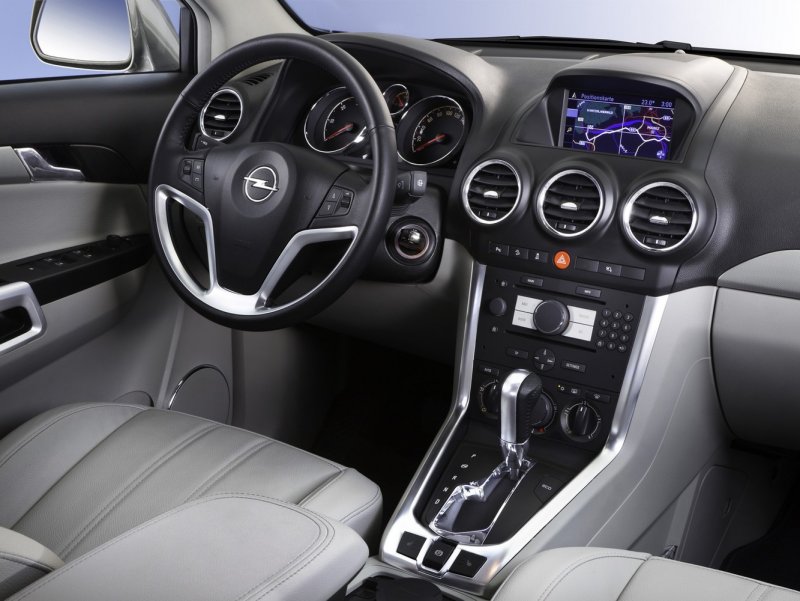 Opel Antara 2014 Interior