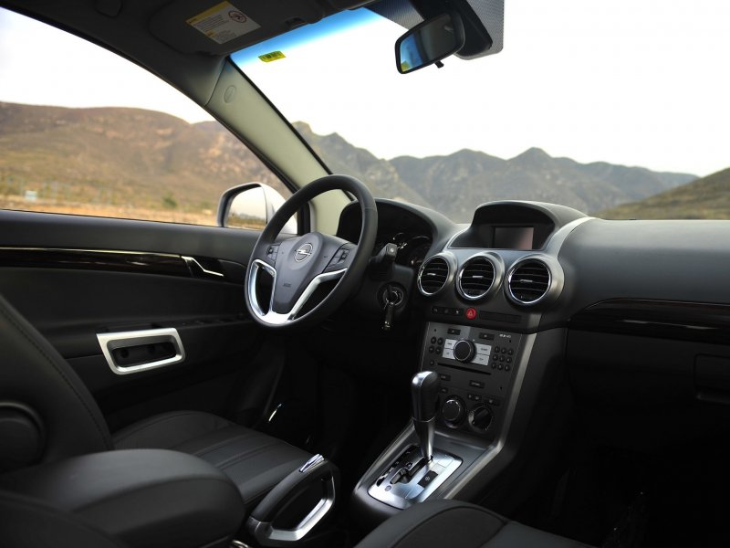 Opel Antara салон
