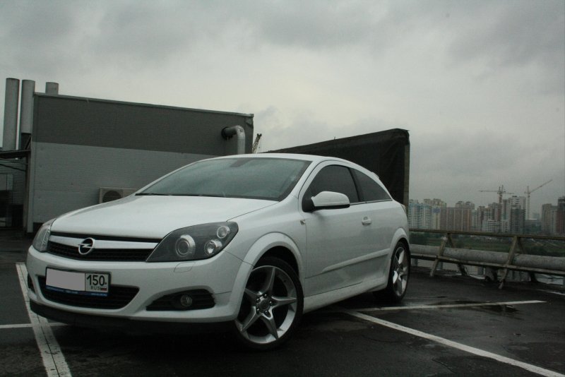 Opel Astra h GTC бункер