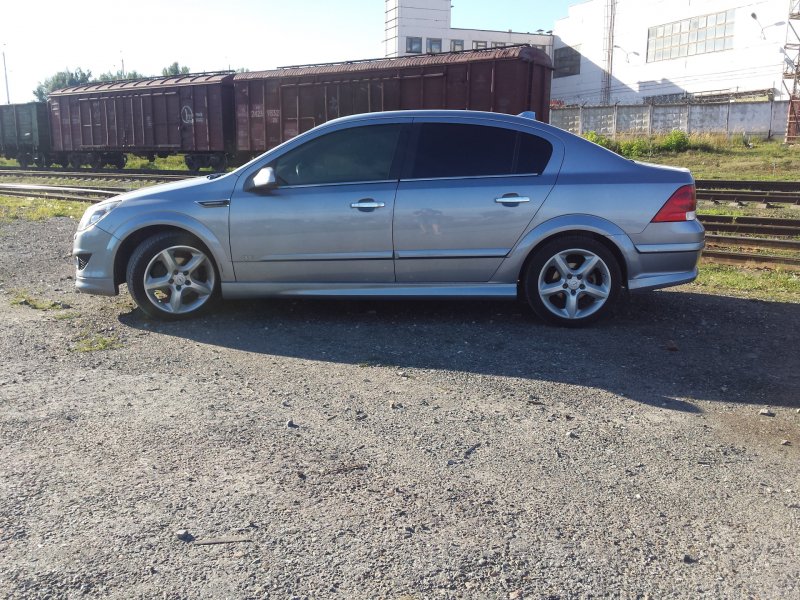 Opel Astra h седан обвес