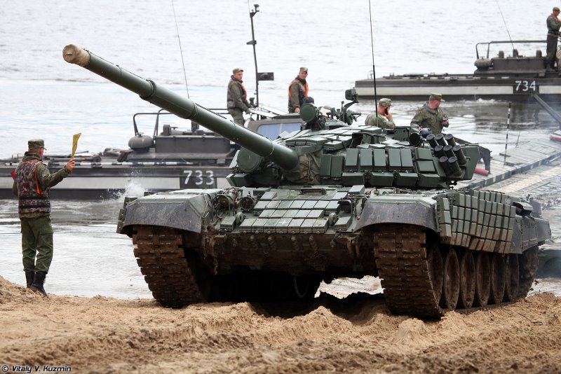 «Фиалка» — 122-мм самоходная гаубица 2с2
