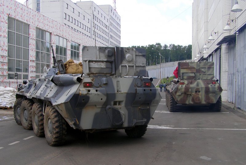 БТР 80 ОМОН