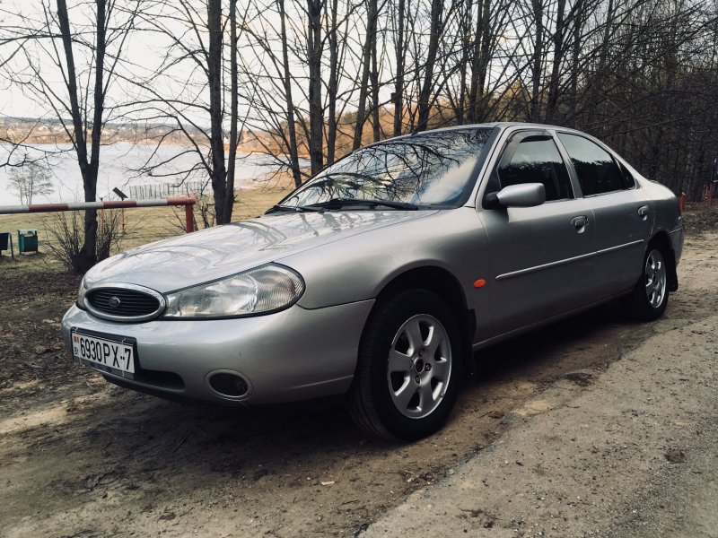 Ford Mondeo 1998