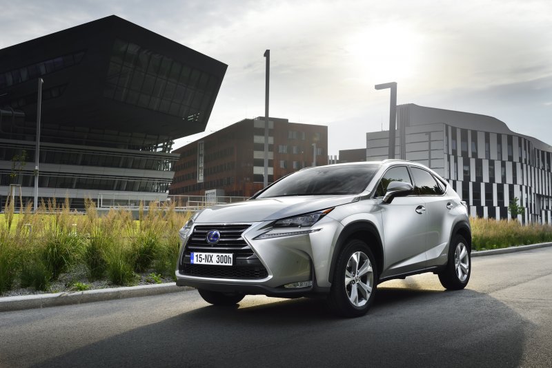 Lexus NX 300h Hybrid