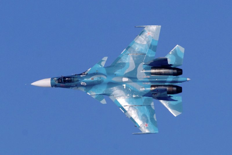 Истребитель России фото яркая