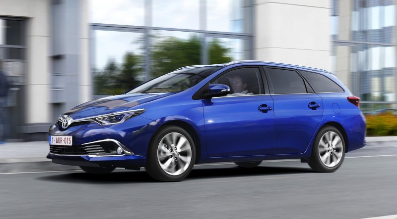 Toyota Auris 2017 универсал