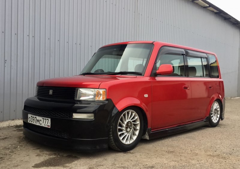 Toyota BB 2000 Tuning