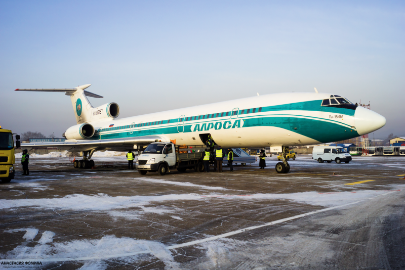 Ra-87493 самолет як-40