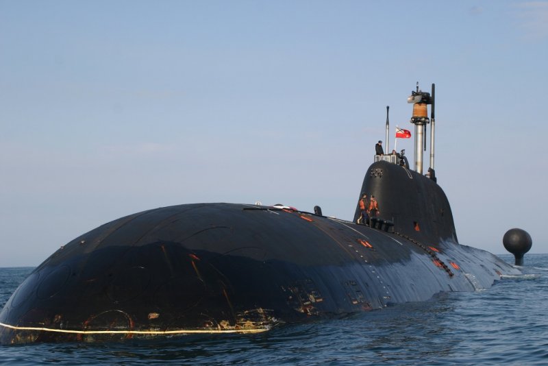 Атомная подводная лодка Курск 2000