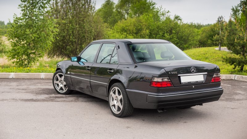 Мерседес Бенц w124