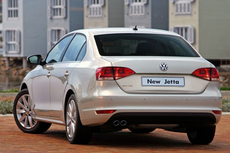 Volkswagen Jetta 2013 сзади