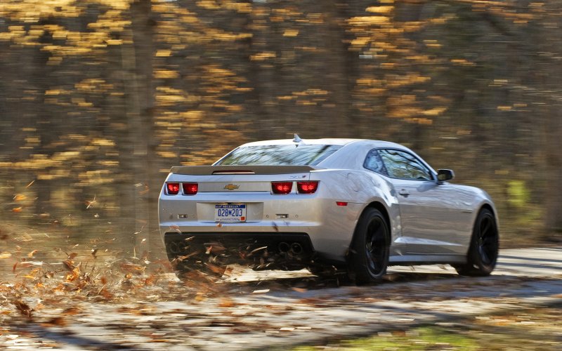 Chevrolet Camaro zl1 2011
