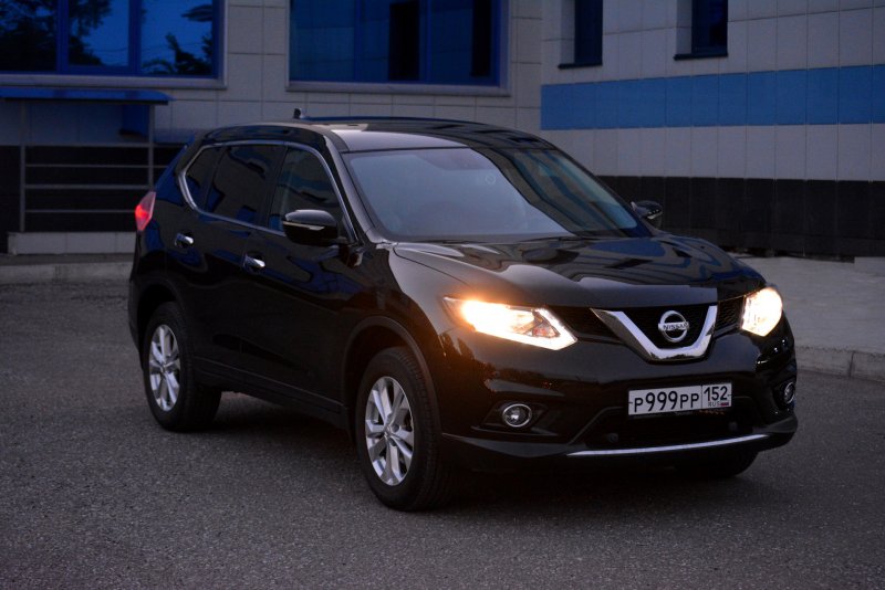 Ниссан х-Трейл т32 черный