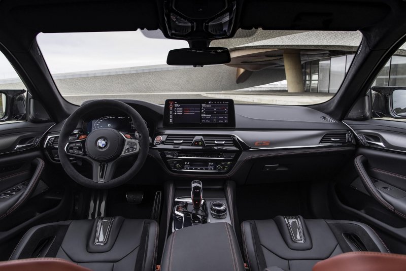 BMW m5 f90 салон