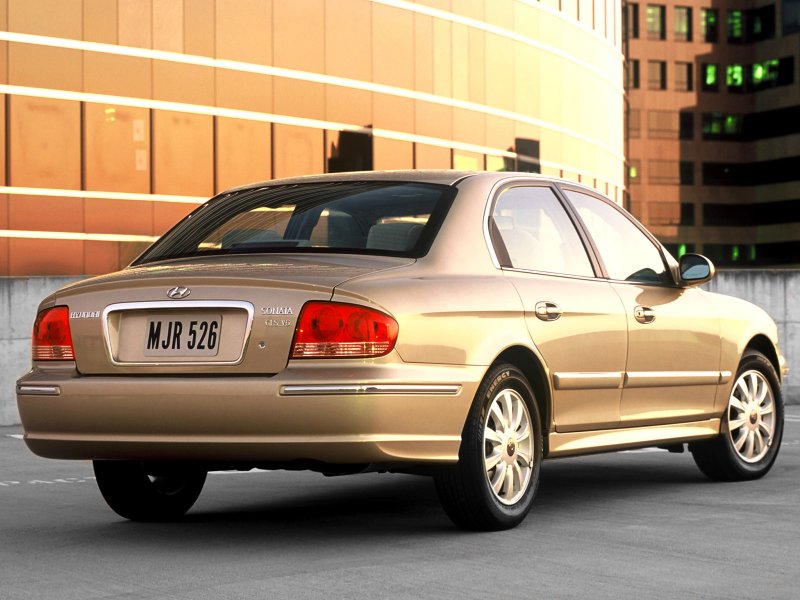 Hyundai Sonata 1 поколение