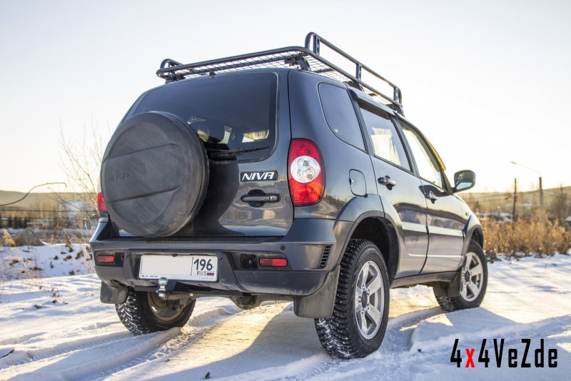Накладки на внутренние части задних арок Chevrolet Niva