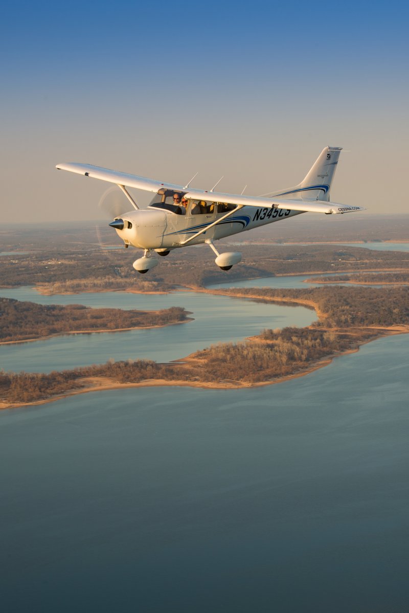 Cessna 172 крыло