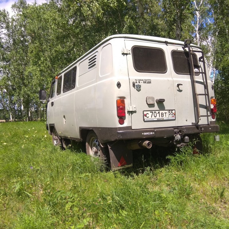 Автомобиль УАЗ 390995-04