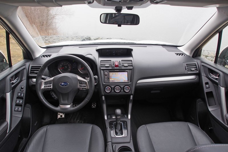 Subaru Forester 2012 салон