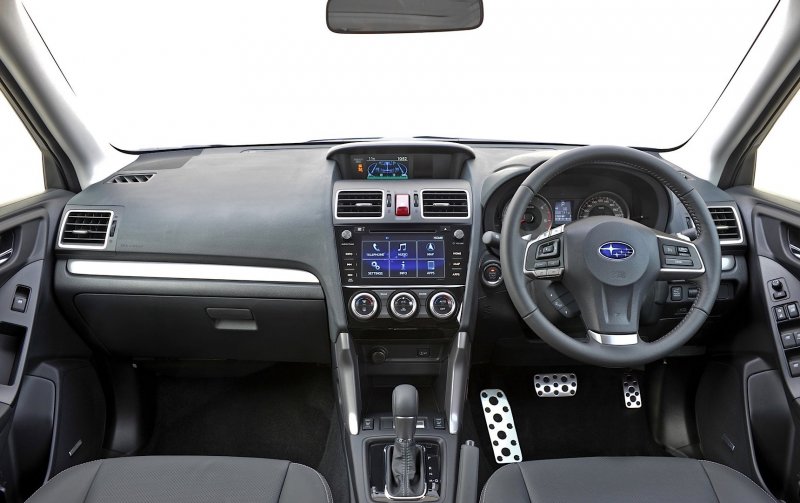 Subaru Forester 2015 салон
