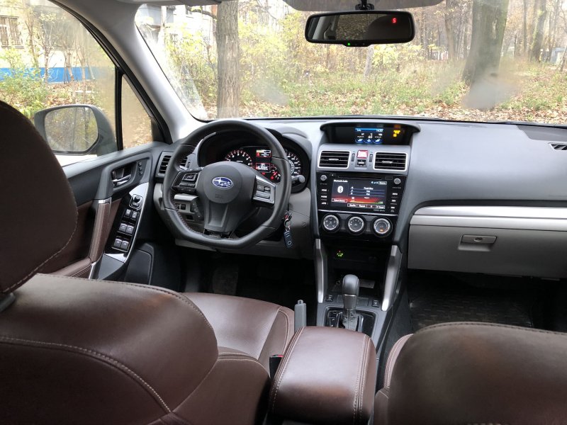 Subaru Forester III 2008 салон