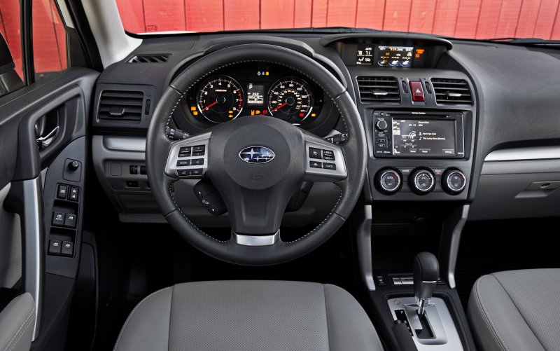 Subaru Forester 2015 салон