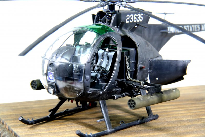 Вертолет MH-6 little Bird