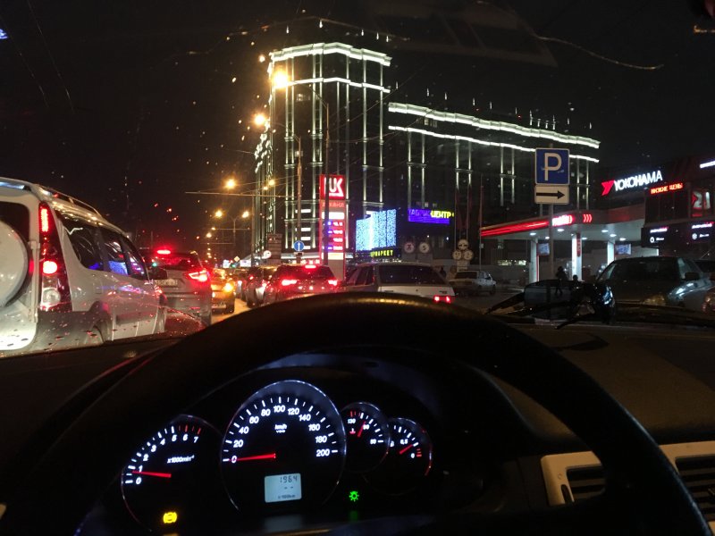 Ночной вид из автомобиля