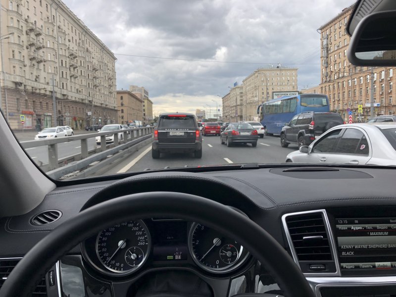 За рулем Мерседеса Москва