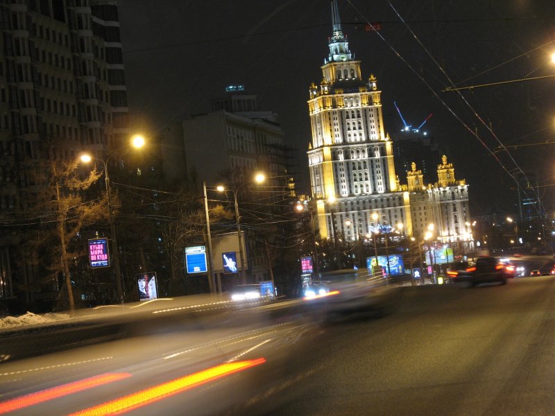 Ночная Москва из машины