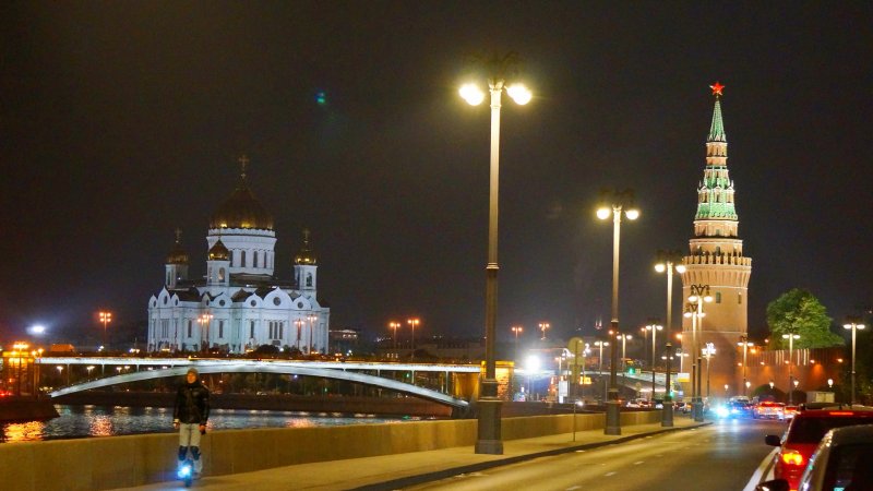 Москва ночью