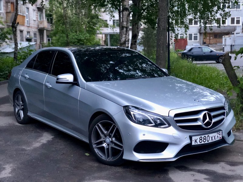 Мерседес Бенц е200