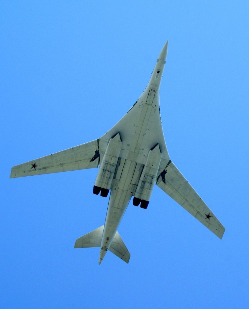 Белый лебедь самолет ту 160