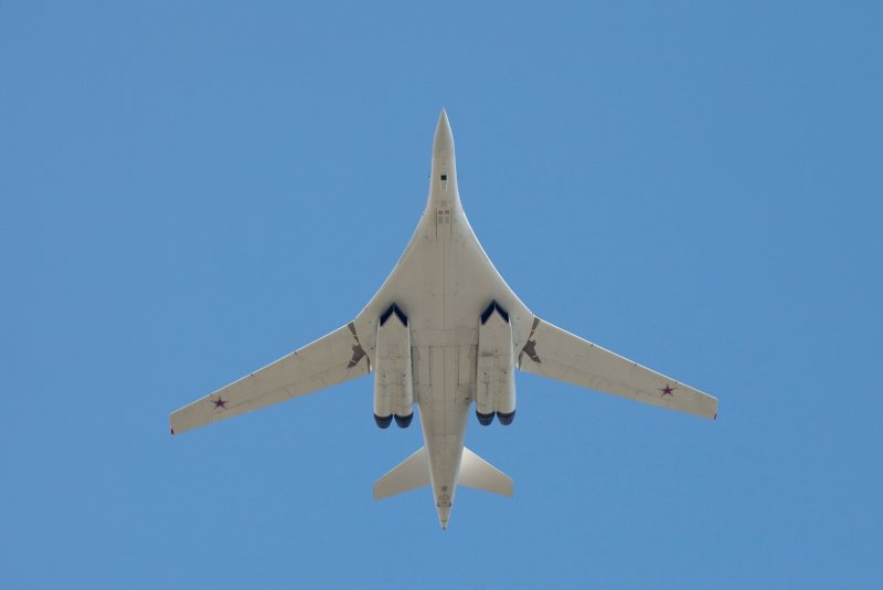 Белый лебедь самолет ту 160