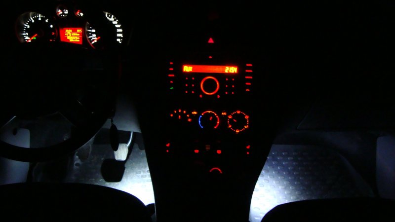 Ford Focus 3 St белый ночь