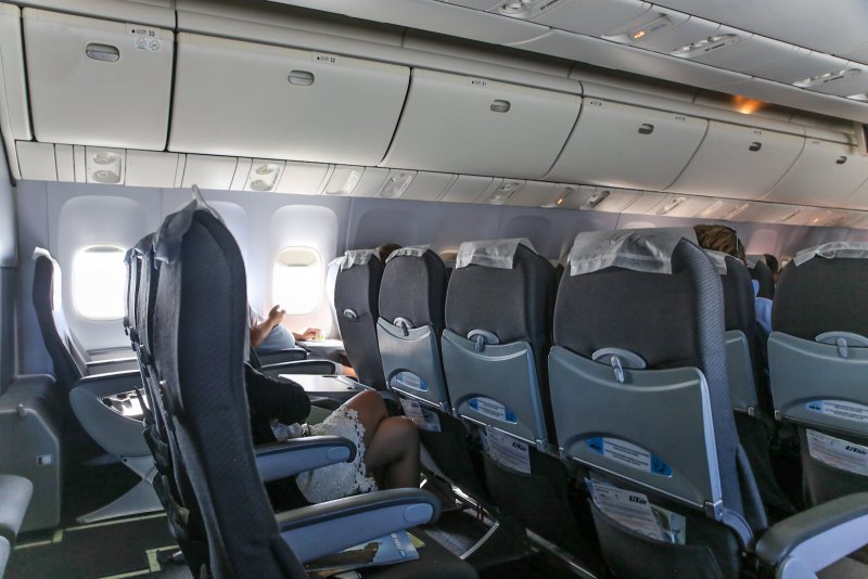 UTAIR 767-200 салон