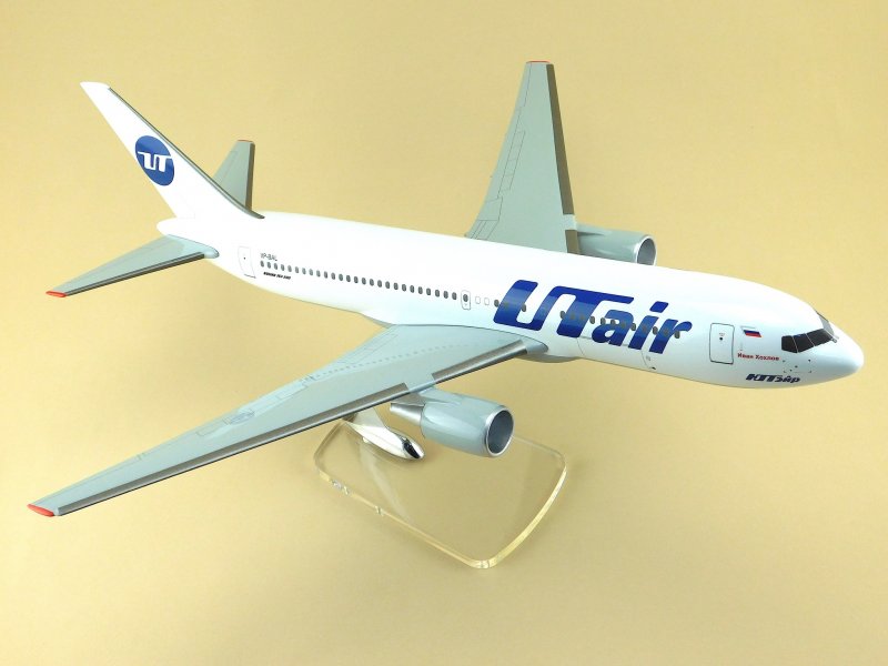 Боинг 767 200 ютэйр. Boeing 767-200 UTAIR. Боинг 767 ЮТЭЙР. UTAIR Боинг 767 200. Боинг 767 300 ЮТЭЙР.