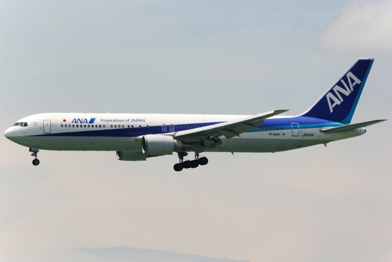 Boeing 767-200/200ер ЮТЭЙР
