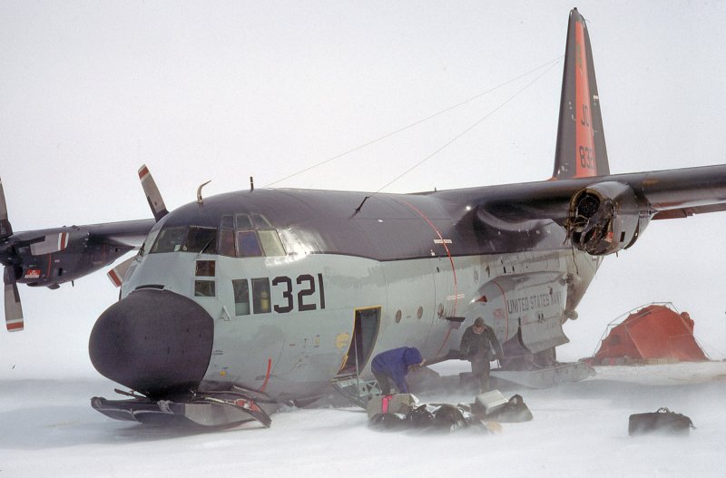 KJ-200 самолёт ДРЛО