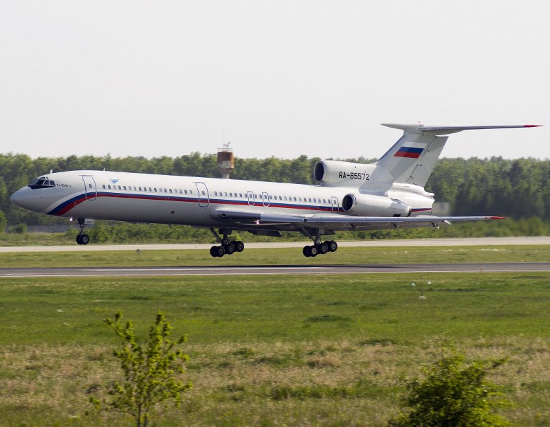 Ту104 42409