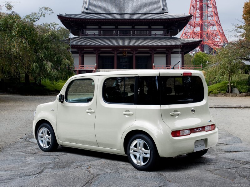 Nissan Cube z12