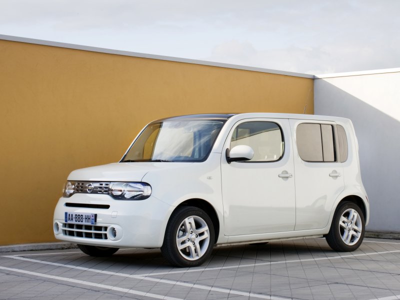 Nissan Cube 3