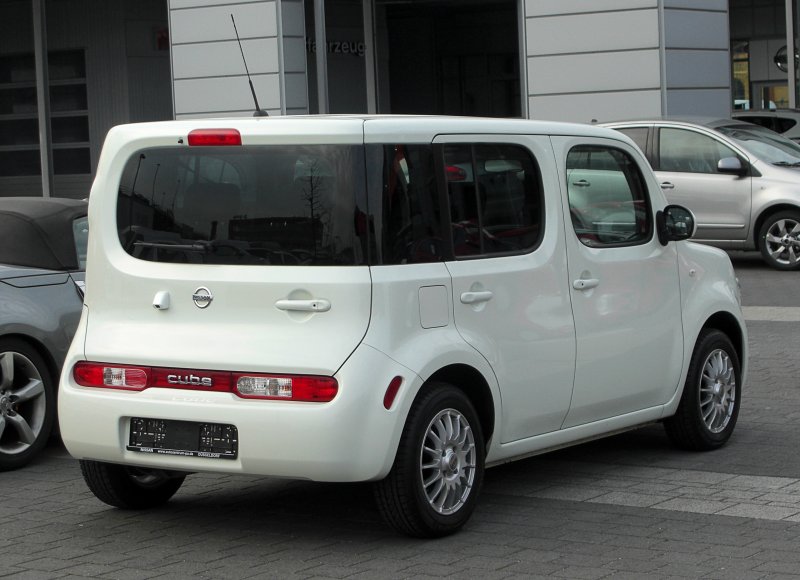 Nissan Cube 2011