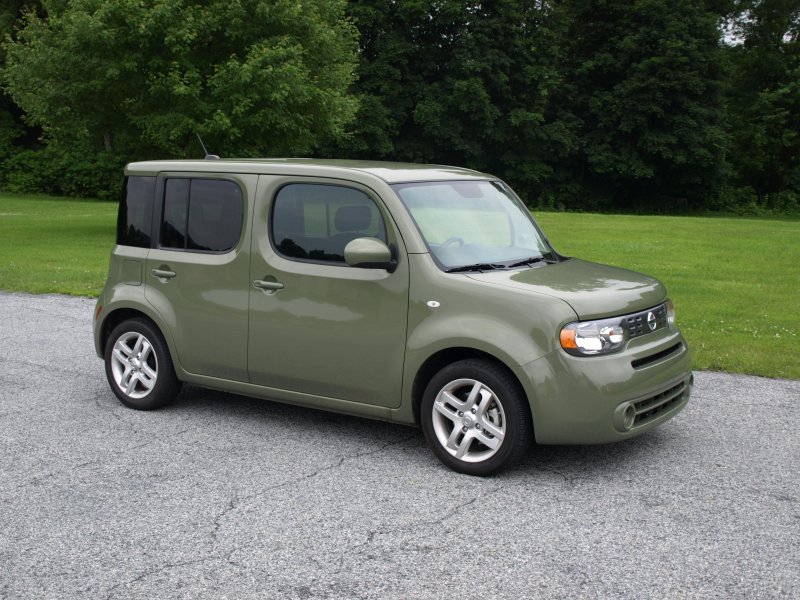 Nissan Cube 3