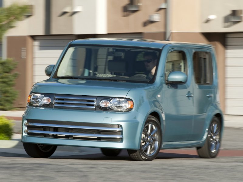 Nissan Cube z13