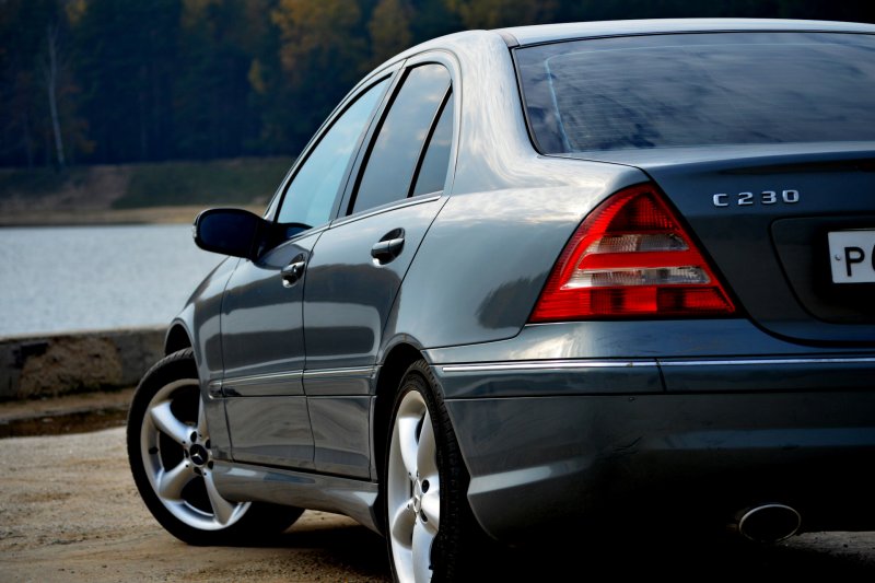 Mercedes Benz c class w203
