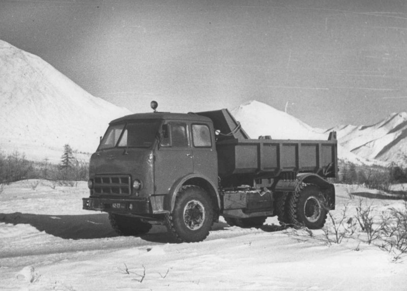МАЗ-503 грузовой автомобиль