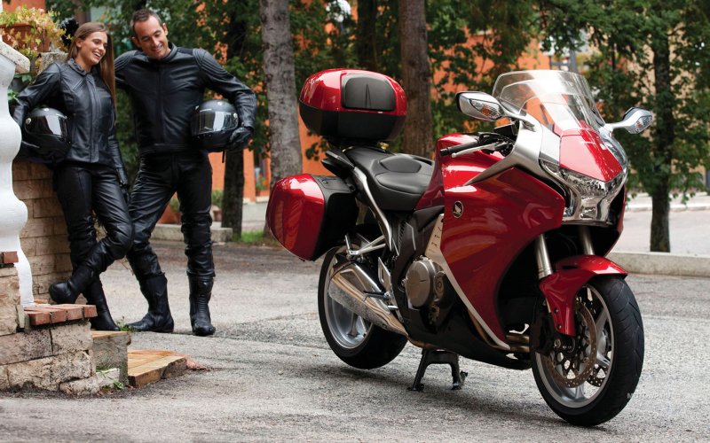 Honda VFR 1200 С пассажиром