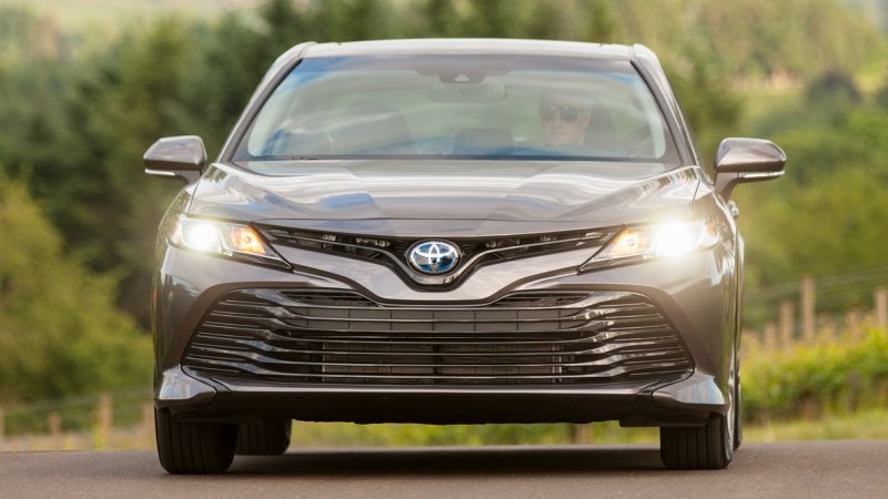 Toyota Camry VII (xv50)