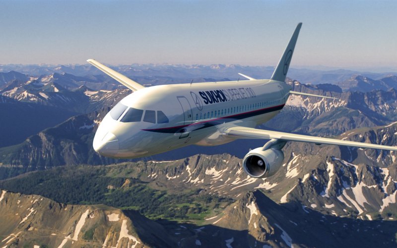 SSJ-100 самолет